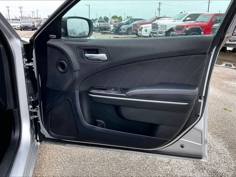 Used 2023 Dodge Charger SXT RWD image 29