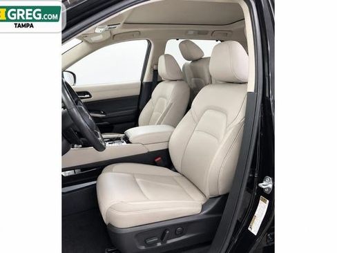 Used 2022 Nissan Pathfinder SL w/ SL Premium Package FWD image 10