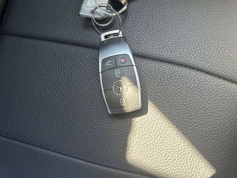 Used 2024 Mercedes-Benz GLB 250 image 22