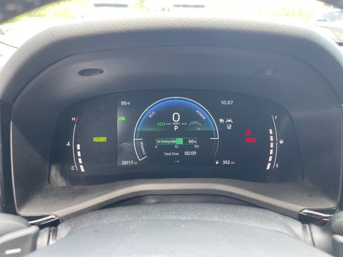 Used 2025 Toyota Camry SE w/ Multimedia Upgrade Package FWD image 4