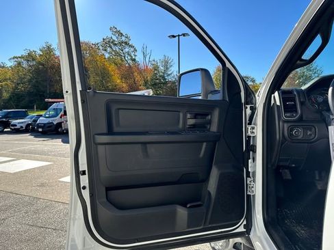 New 2026 RAM 5500 Tradesman w/ Chrome Appearance Group AWD/4WD image 16