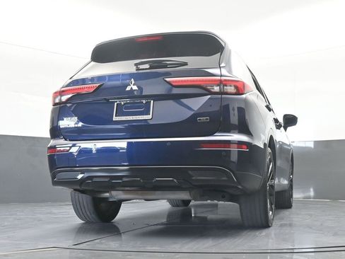 Used 2023 Mitsubishi Outlander SE image 67