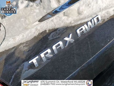 Certified 2022 Chevrolet Trax LT w/ Midnight Edition image 32