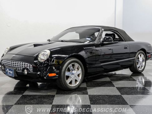 Used 2002 Ford Thunderbird image 17