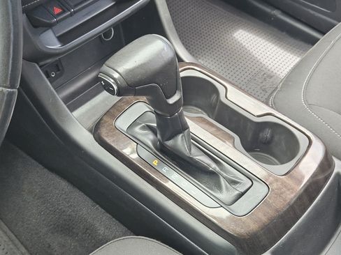Used 2020 GMC Canyon SLE w/ Elevation Edition RWD image 20
