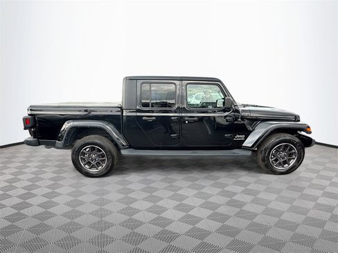 Used 2022 Jeep Gladiator Overland w/ Popular Equipment Package image 9