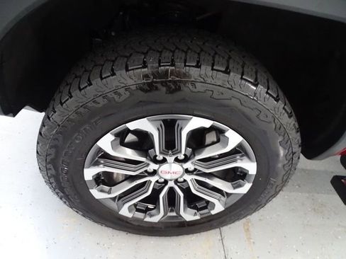 Used 2026 GMC Canyon Denali AWD/4WD image 29