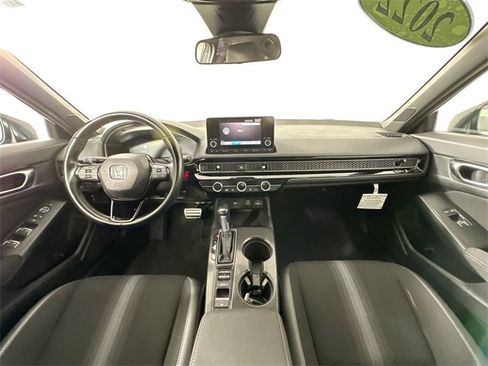 Used 2022 Honda Civic Sport image 3