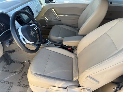 Used 2014 Volkswagen Beetle 1.8T image 14