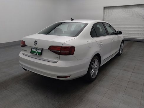 Used 2017 Volkswagen Jetta SEL FWD image 9