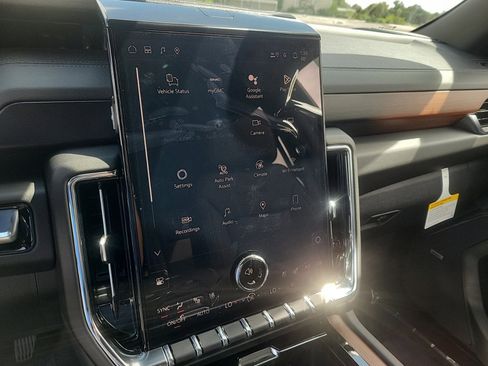 New 2026 GMC Yukon XL Denali image 17