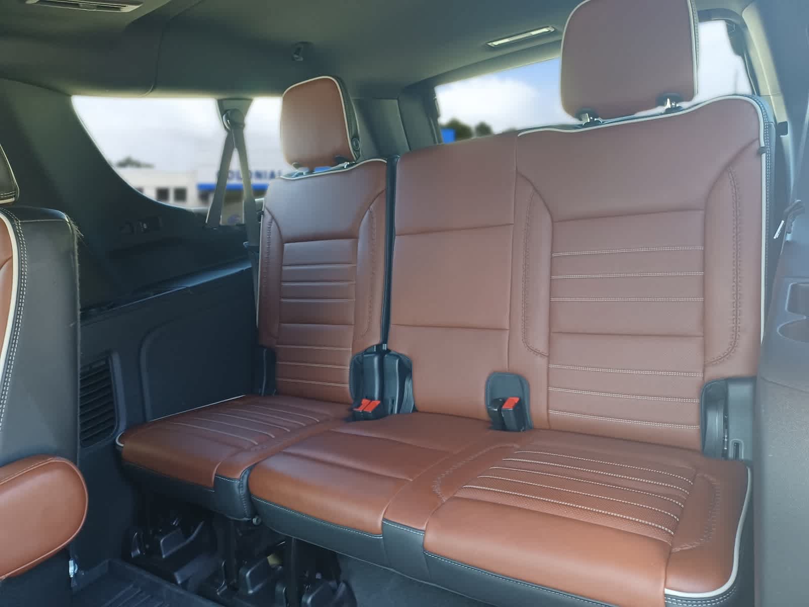 Certified 2024 GMC Yukon XL Denali Ultimate w/ LPO, Floor Liner Package AWD/4WD image 23