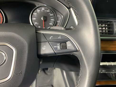 Used 2023 Audi Q5 2.0T Premium w/ Convenience Package image 20