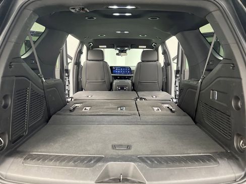 Used 2025 Chevrolet Tahoe LT AWD/4WD image 35