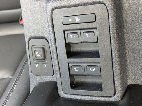 New 2025 Ford Bronco Badlands image 28