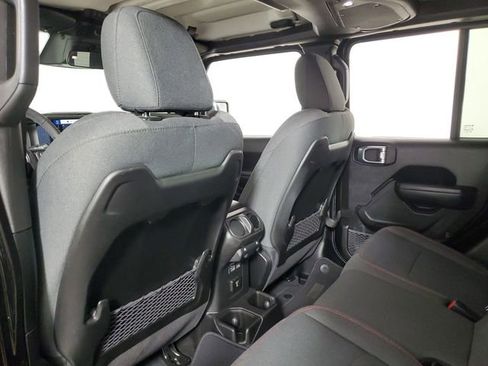 Used 2026 Jeep Gladiator Rubicon image 11