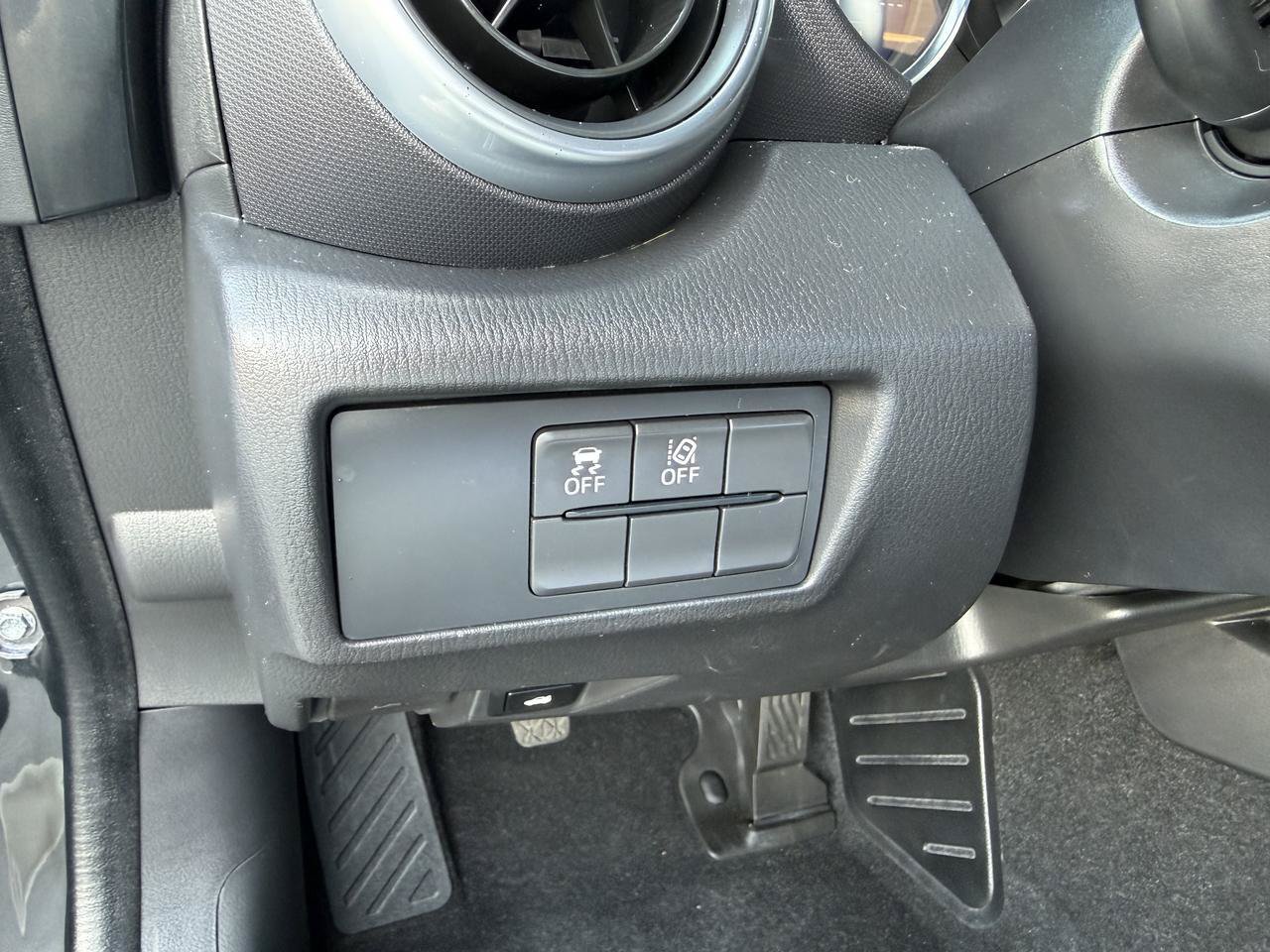 Used 2023 MAZDA MX-5 Miata Grand Touring w/ Weather Package RWD image 15