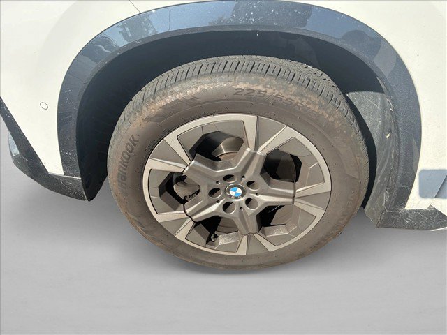 Used 2023 BMW X1 xDrive28i w/ Convenience Package AWD/4WD image 16