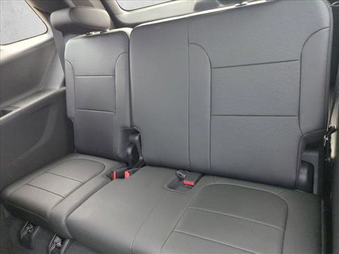 Used 2023 Chevrolet Traverse High Country w/ LPO, 'HIT The Road' Package image 20