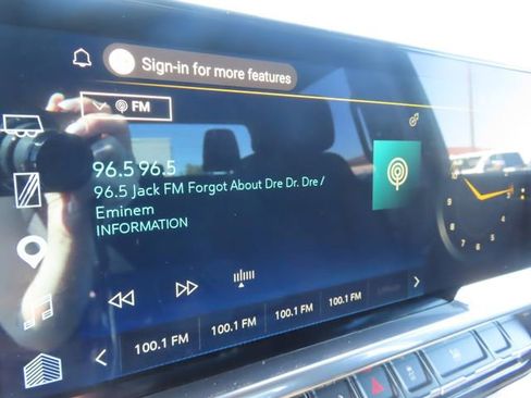 Used 2025 Chevrolet Silverado 1500 LT w/ Protection Package AWD/4WD image 27