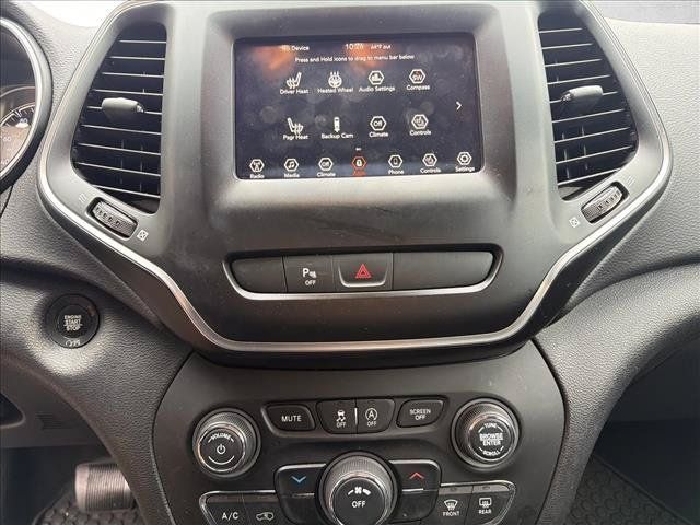 Used 2019 Jeep Cherokee Latitude Plus AWD/4WD image 20