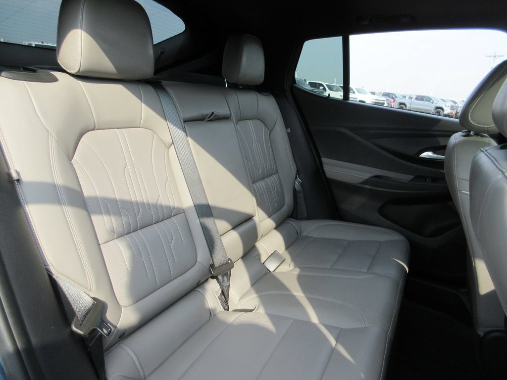Certified 2024 Buick Envista Avenir FWD image 23