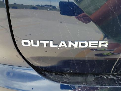 Used 2024 Mitsubishi Outlander SE AWD/4WD image 19