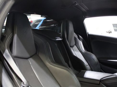 Used 2021 Chevrolet Corvette Stingray Coupe w/ 1LT RWD image 16