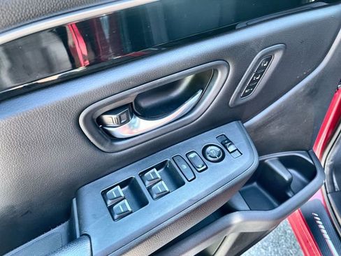 Used 2024 Honda Pilot EX-L image 17