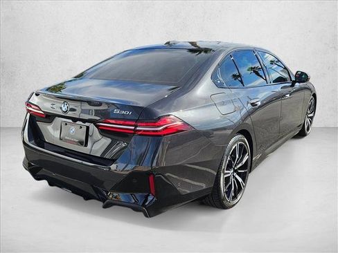 Used 2026 BMW 530i image 5