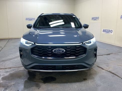 Used 2023 Ford Escape ST-Line Elite image 8