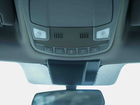 Used 2020 Ford F150 XLT image 32