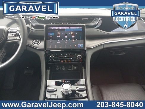 Used 2023 Jeep Grand Cherokee Overland w/ Luxury Tech Group IV image 3
