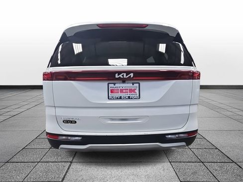 Used 2024 Kia Carnival LX image 6