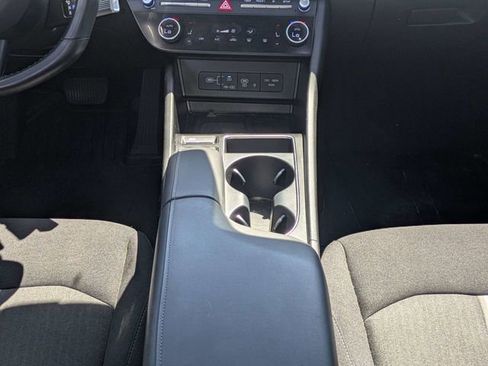 Used 2024 Hyundai Sonata SEL w/ Convenience Package FWD image 17