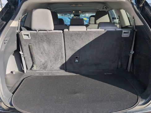 Used 2022 Toyota Highlander L image 14