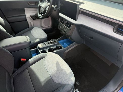 New 2025 Ford Maverick XLT w/ XLT Luxury Package image 28