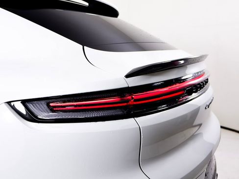 New 2026 Porsche Cayenne GTS image 12