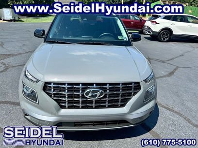 Used 2022 Hyundai Venue Limited w/ Cargo Package
