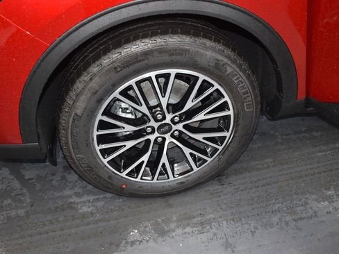 New 2025 Ford Escape SE w/ PHEV Premium Package image 26