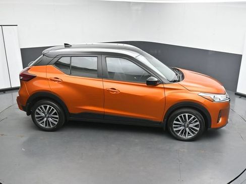 Used 2024 Nissan Kicks SV FWD image 21