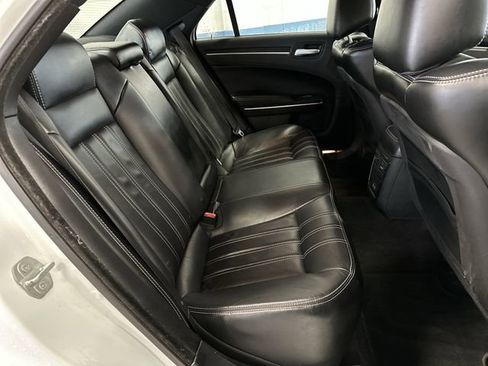 Used 2017 Chrysler 300 S image 28