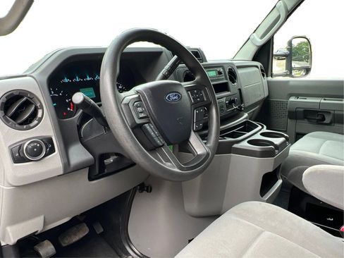Used 2024 Ford E-350 and Econoline 350 Super Duty w/ Power Windows & Locks Group RWD image 16