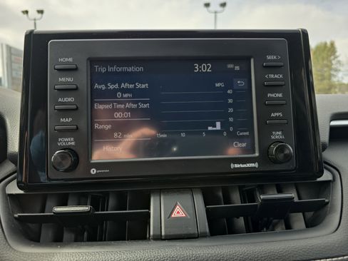 Used 2021 Toyota RAV4 XLE image 26