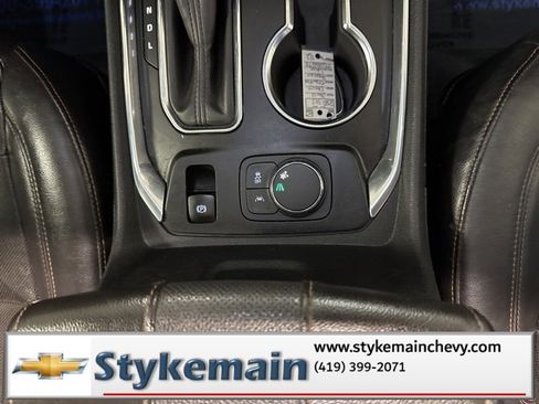 Used 2018 Chevrolet Traverse Premier w/ Driver Confidence II Package image 28