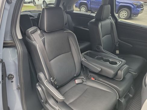 Used 2024 Honda Odyssey Elite image 29