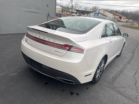Used 2020 Lincoln MKZ AWD image 7