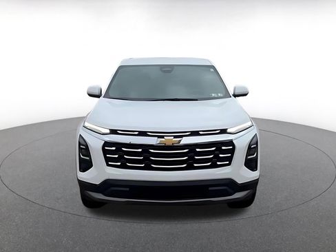 Used 2025 Chevrolet Equinox LT FWD image 4