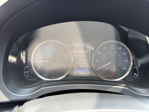 Used 2017 Lexus IS 300 AWD image 25