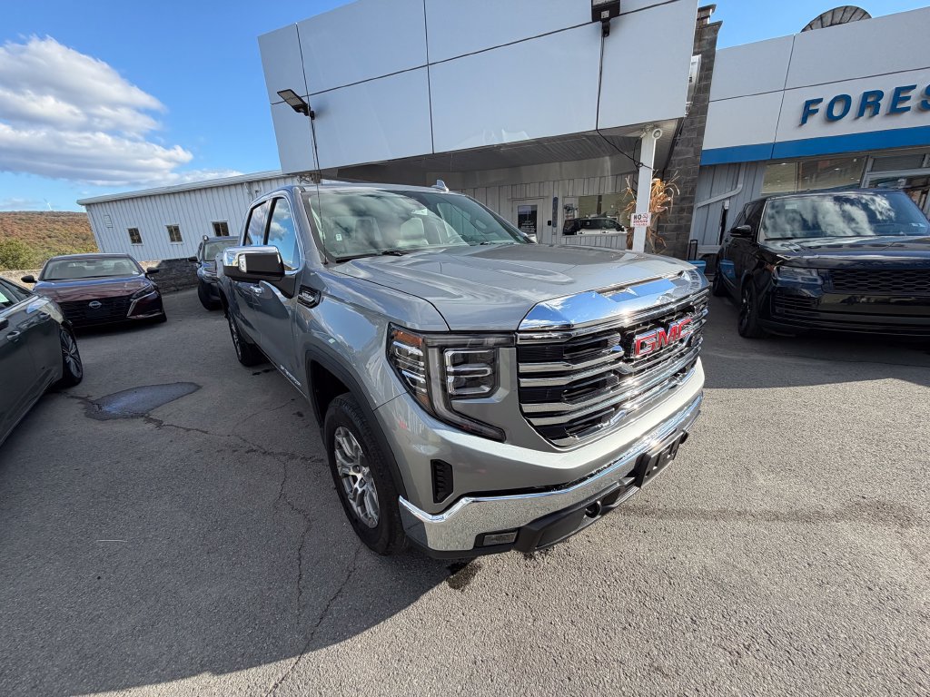 Used 2025 GMC Sierra 1500 SLT AWD/4WD image 7
